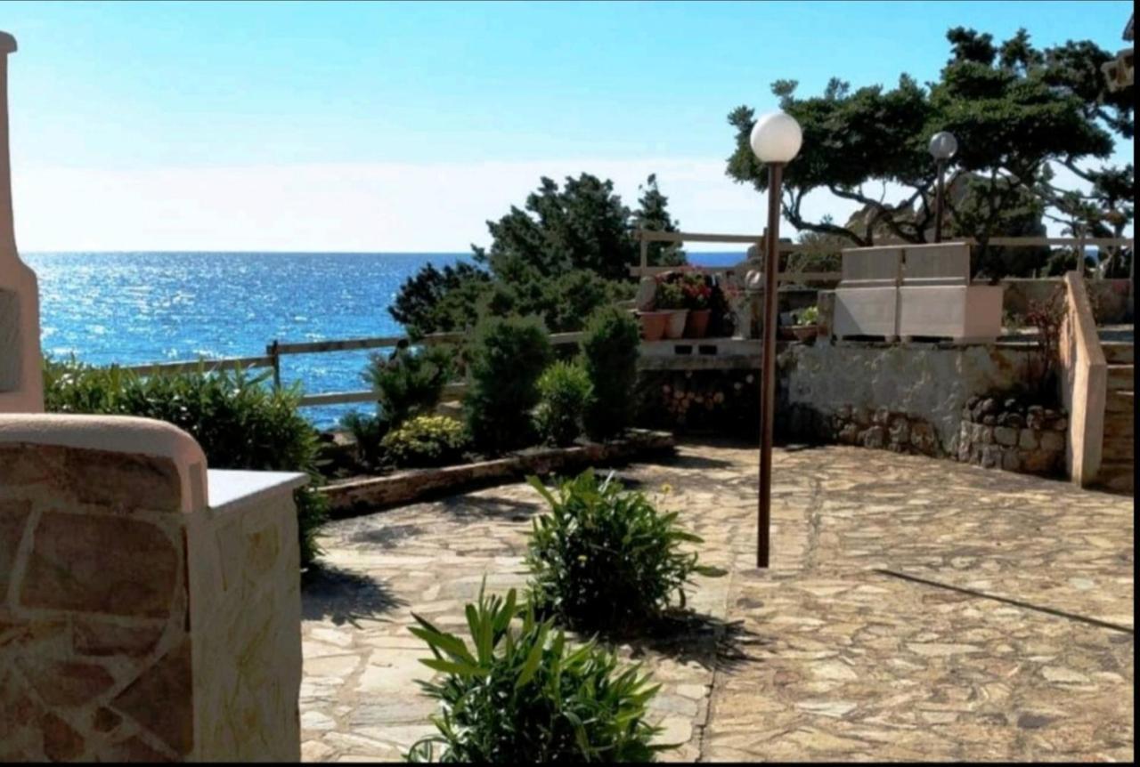 Villa Vera Trifamigliare Con Ingresso Diretto 20 Mt Al Mare Clima Wi-Fi Bbq Cala Liberotto Exterior foto